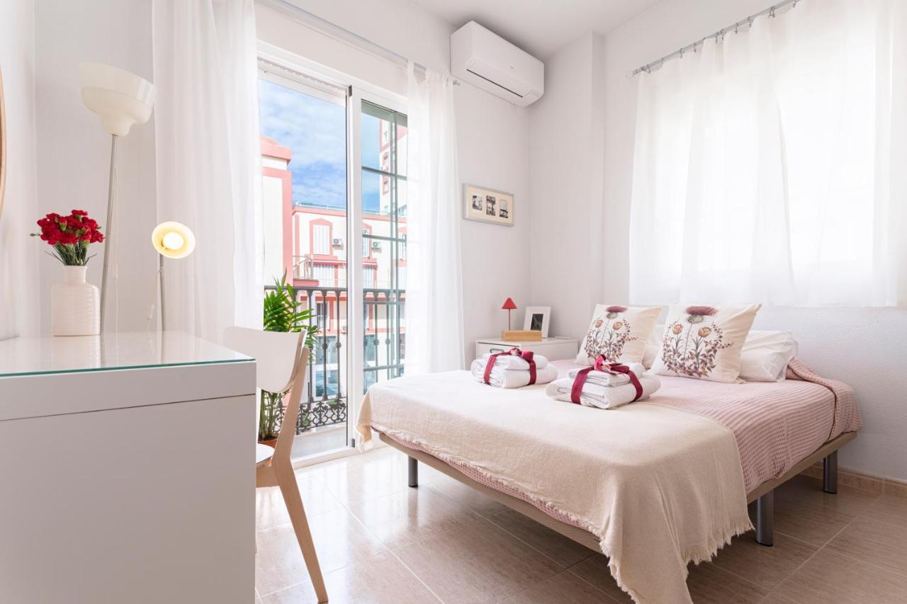 -Malagasunapts- Bright City Centre Studio Экстерьер фото